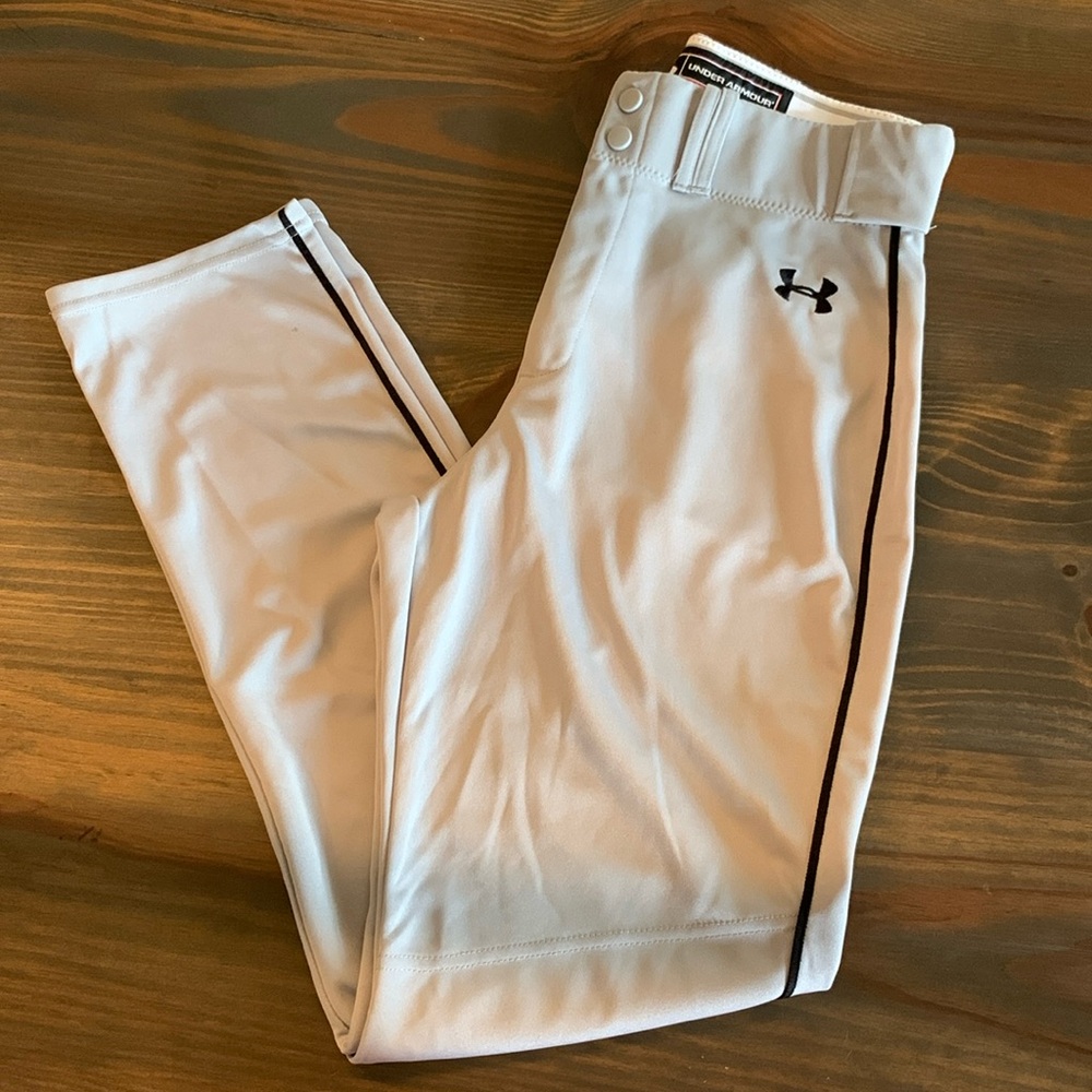 Under Armour baseball pants. Size M.